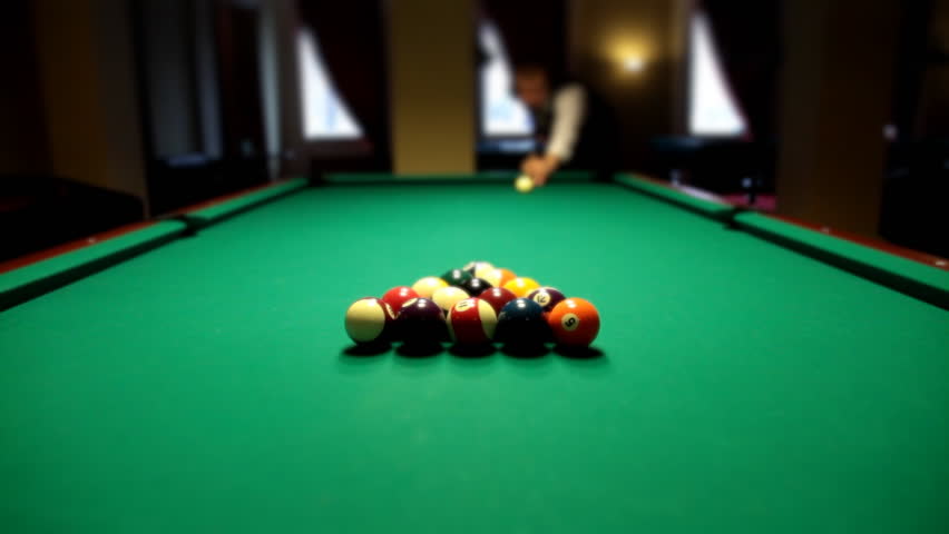 Pool game split pyramids