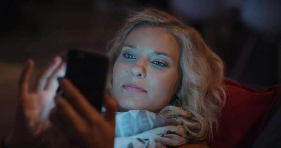 A woman using an automatic fucking machine 10
