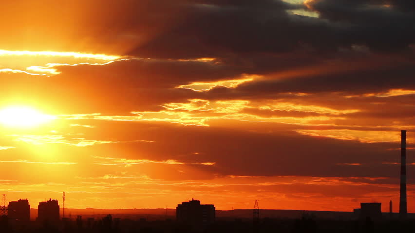 Sunset in the city, time lapse.