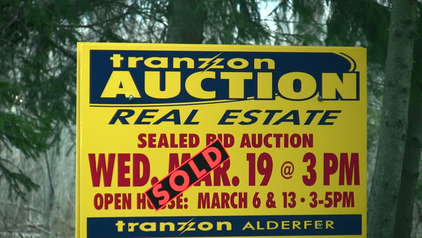 real estate auction sign