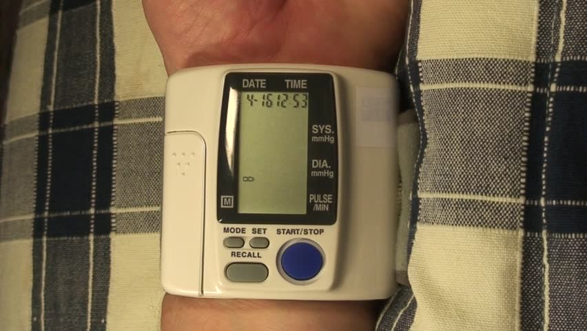 Measuring blood pressure with portable device