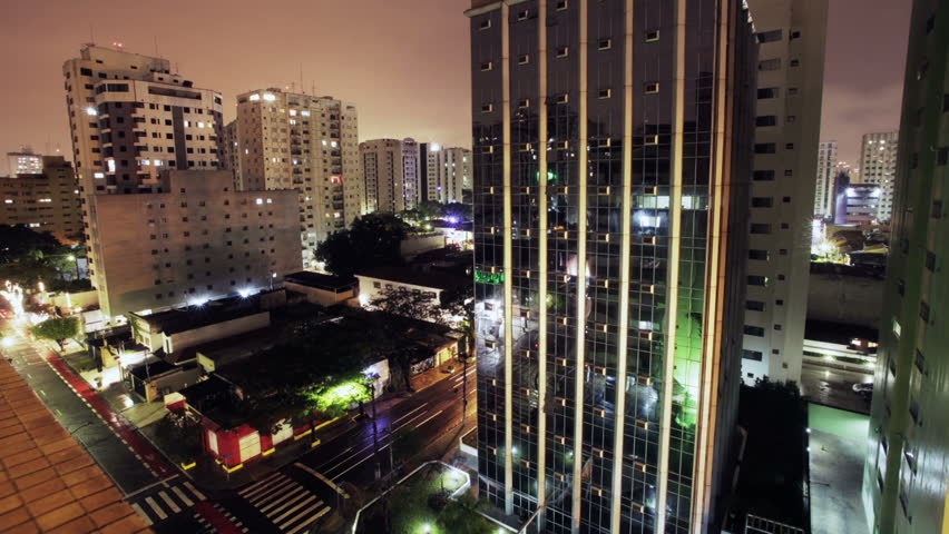 Time-lapse of Sao Paulo at night