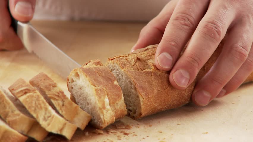Slicing baguette