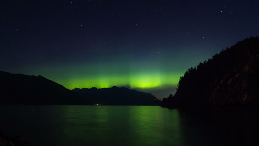 2 Shots Time Lapse of Aurora (Northern Lights)
