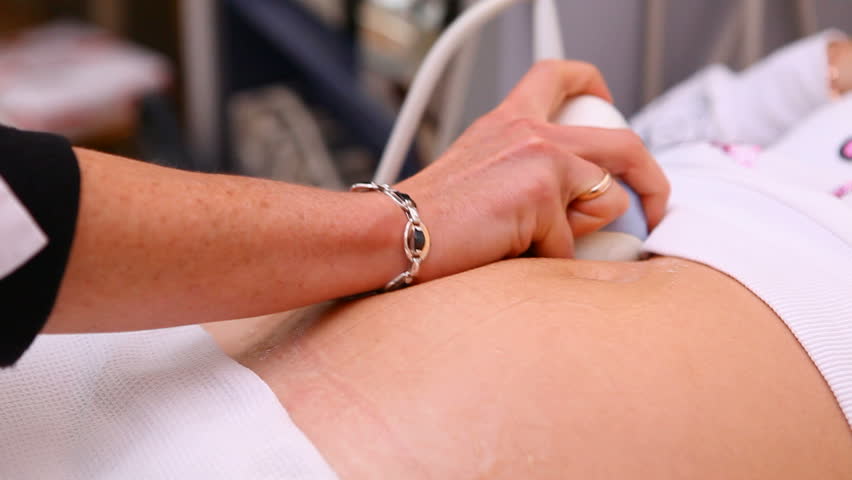 ultrasound study of pregnant woman