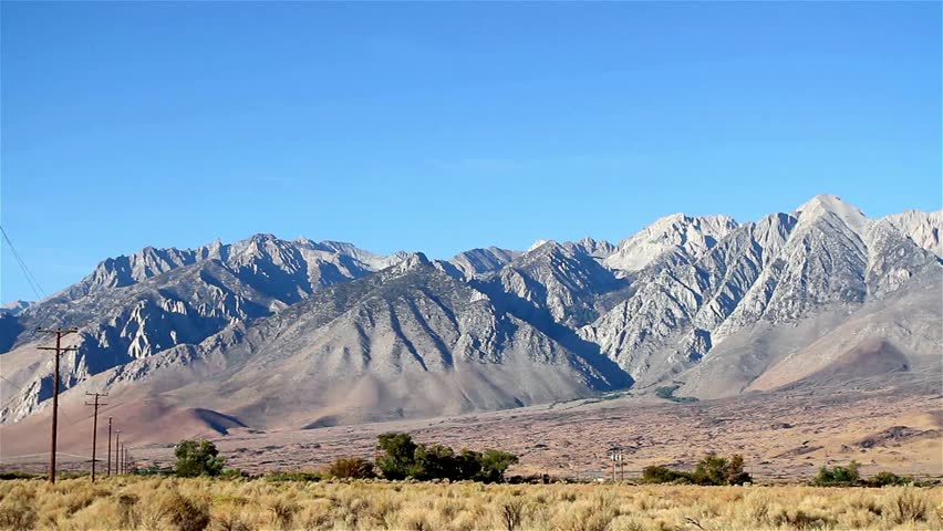Sierra Nevada mountains, Mt. Whitney in the middle, the highest summit in the contiguous United States with an elevation of 14,505 feet (4,421 m), California, USA 