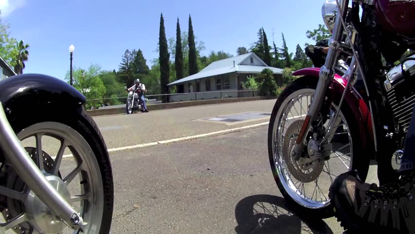 TIME LAPSE STREET MOTORCYCLE GROUP / CLUB / FRIENDS POINT OF VIEW POV RIDING CHOPPERS / CRUISERS / STREET BIKES ON BEAUTIFUL WINDING COUNTRY ROAD IN THE SPRING TIME  HD 1080 HIGH DEFINITION 1920X1080