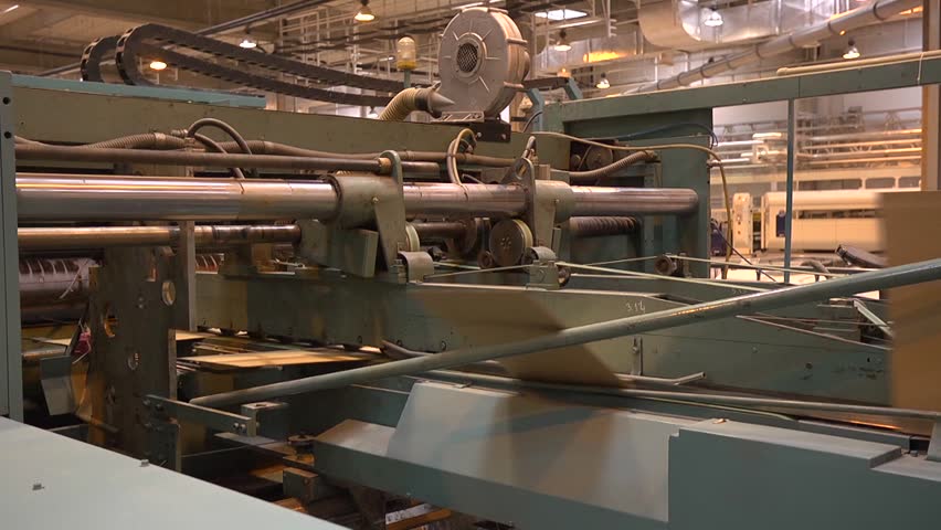 Production of cardboard packaging