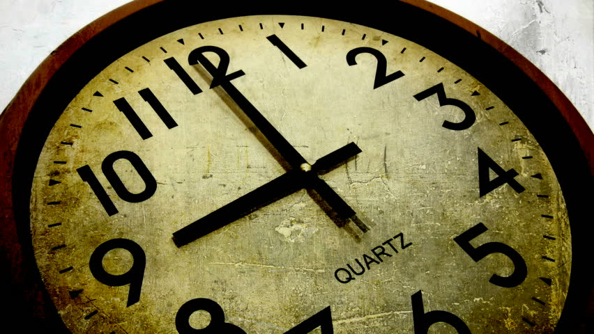 nine to five grunge clock (time laps film )