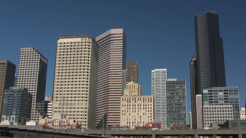 Traffic time-lapse in an industrial city. HD 1080i