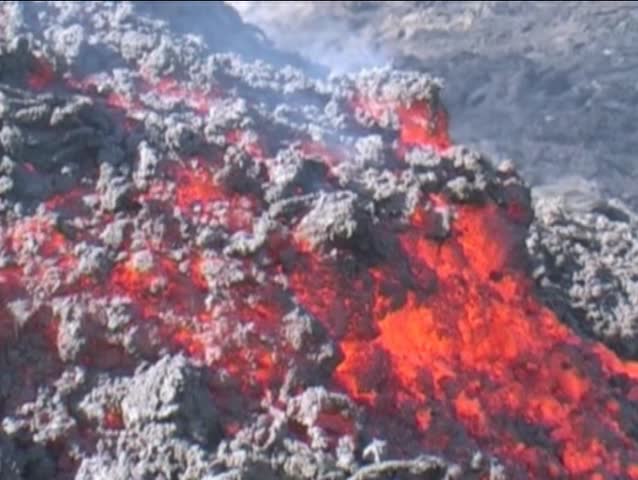 Lava flow in the volcanoes national park in Hawaii