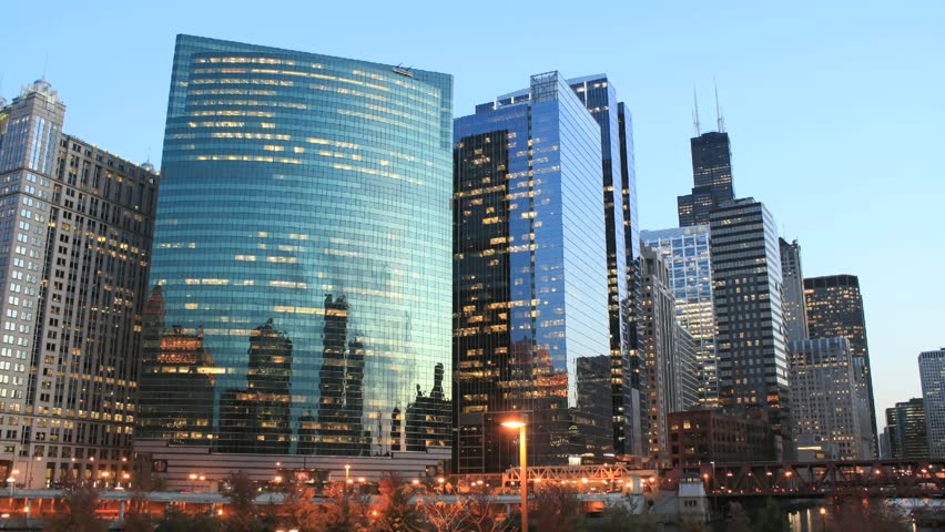 Time lapse Chicago Skyline at twilight