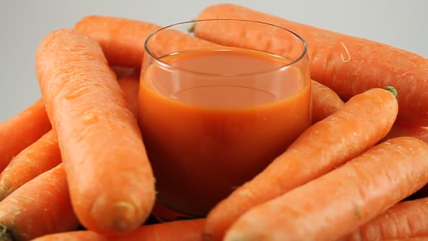 Carrots and juice 