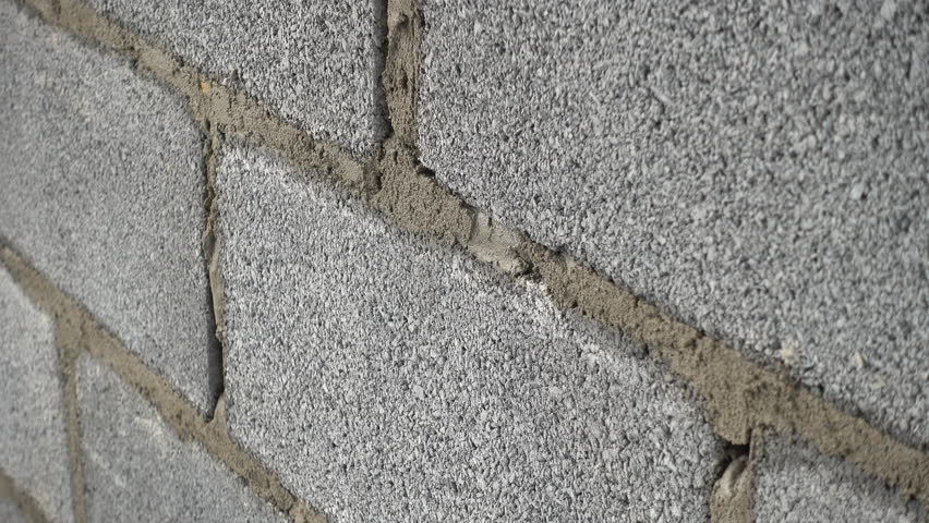 Header of masonry