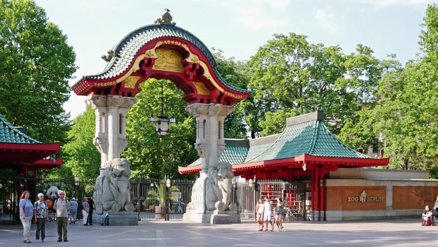 July 20 2018 The Elephant Gate Entrance To Berlin Zoological