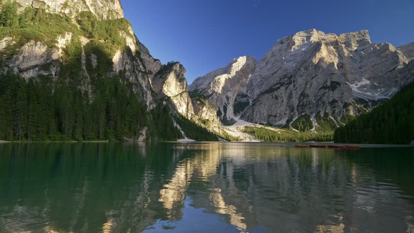 Blue-Green Lake and Water in Pragser Wildsee, Italy landscape image ...