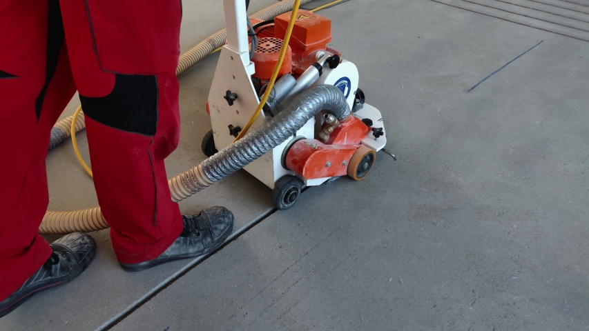 4k00 12construction Man Milling Concrete Floor With Cutting