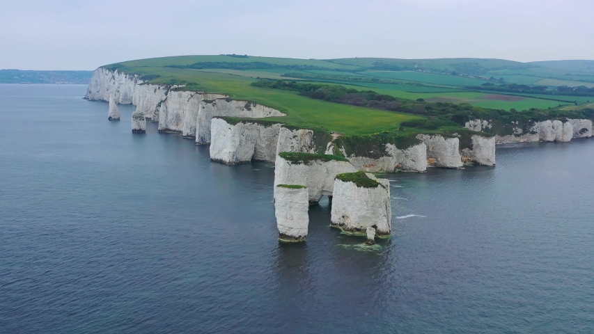 Old Harry Rocks image - Free stock photo - Public Domain photo - CC0 Images