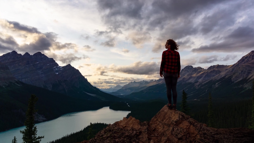 Landscape of Peyto Lake in Banff National Park, Alberta, Canada image ...