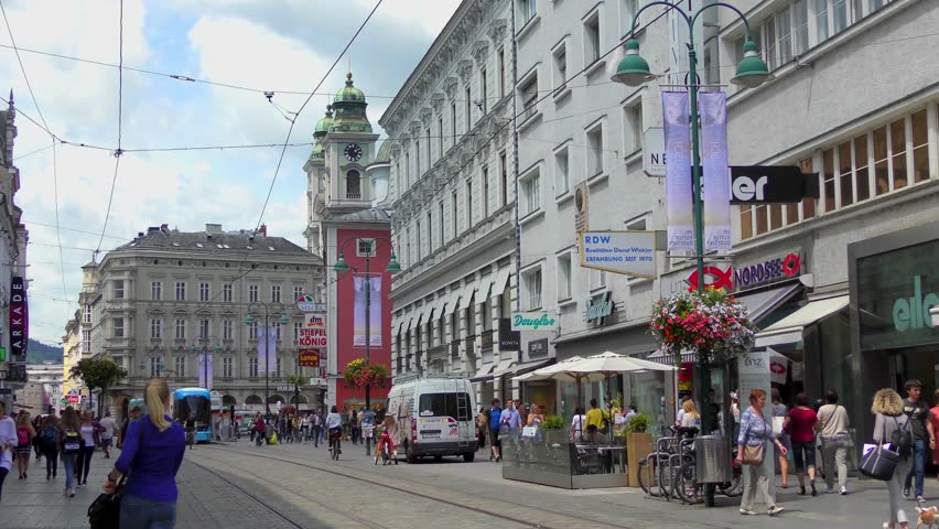 LINZ, AUSTRIA - JUNE 25, 2015: The Historical Hauptplatz (Main Square ...