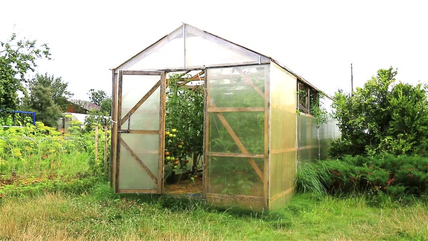 Header of polycarbonate