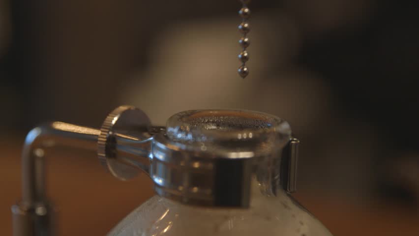 Header of hopper