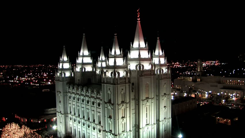 mormon tabernacle at night