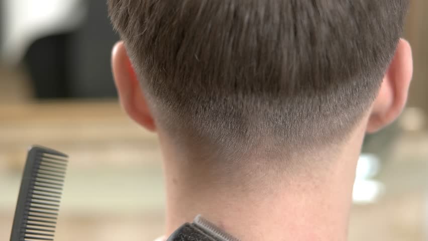 Barber Using Hair Clipper Macro Stockvideos Filmmaterial 100 Lizenzfrei 29290129 Shutterstock