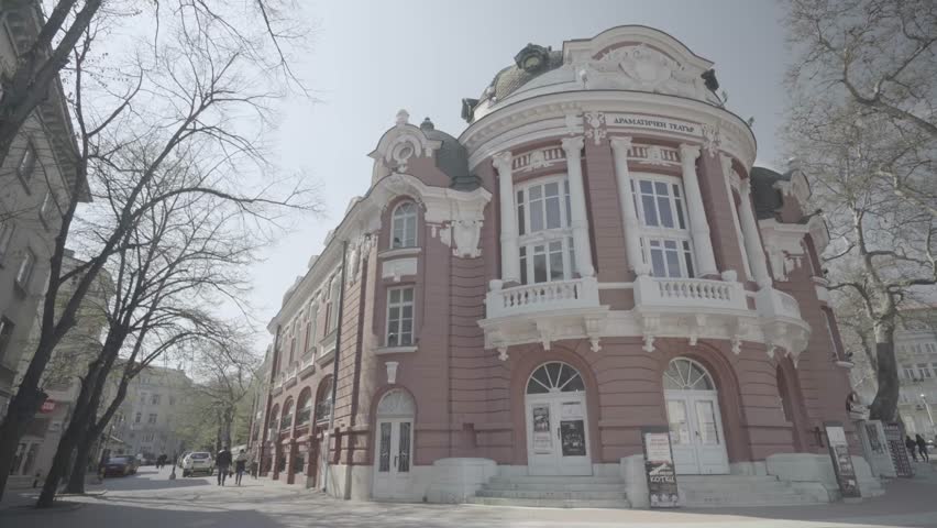 Header of varna
