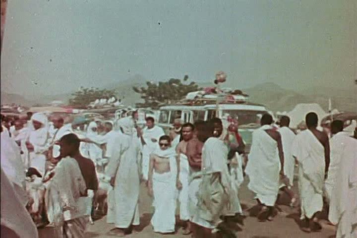 1970s - Muslim Pilgrims Visit Mecca, Saudi Arabia In 1973. Stock ...