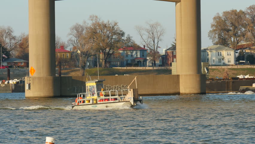 Louisville, Ky - November 20: Stock Footage Video (100% Royalty-free