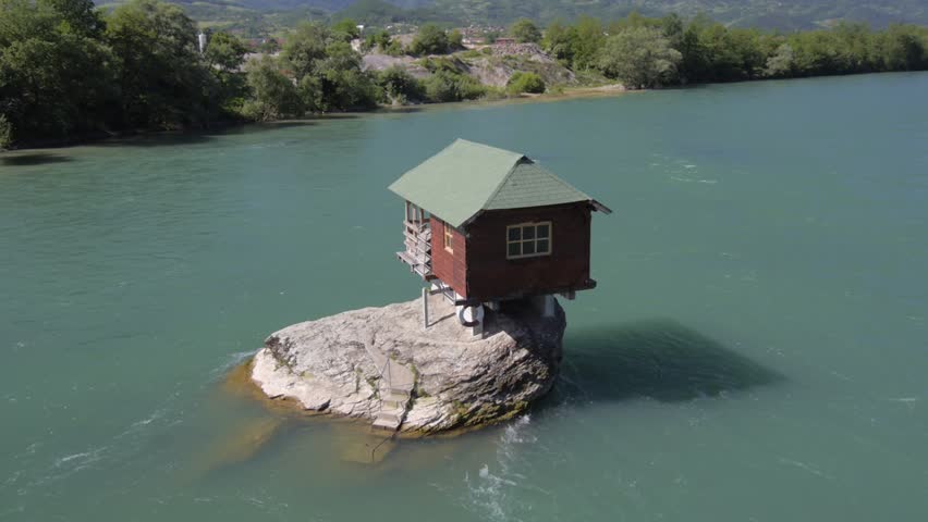 Aerial View Of The Small Stockvideos Filmmaterial 100